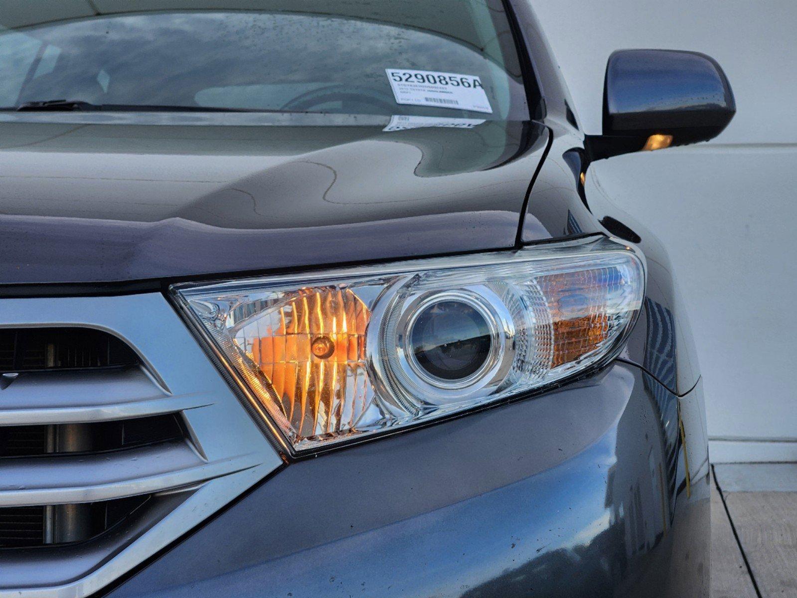 2013 Toyota Highlander Vehicle Photo in PLANO, TX 75024