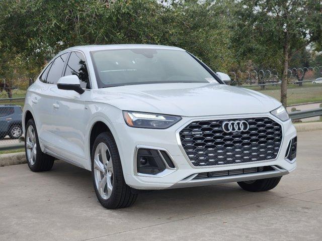 2025 Audi Q5 Sportback Vehicle Photo in HOUSTON, TX 77090