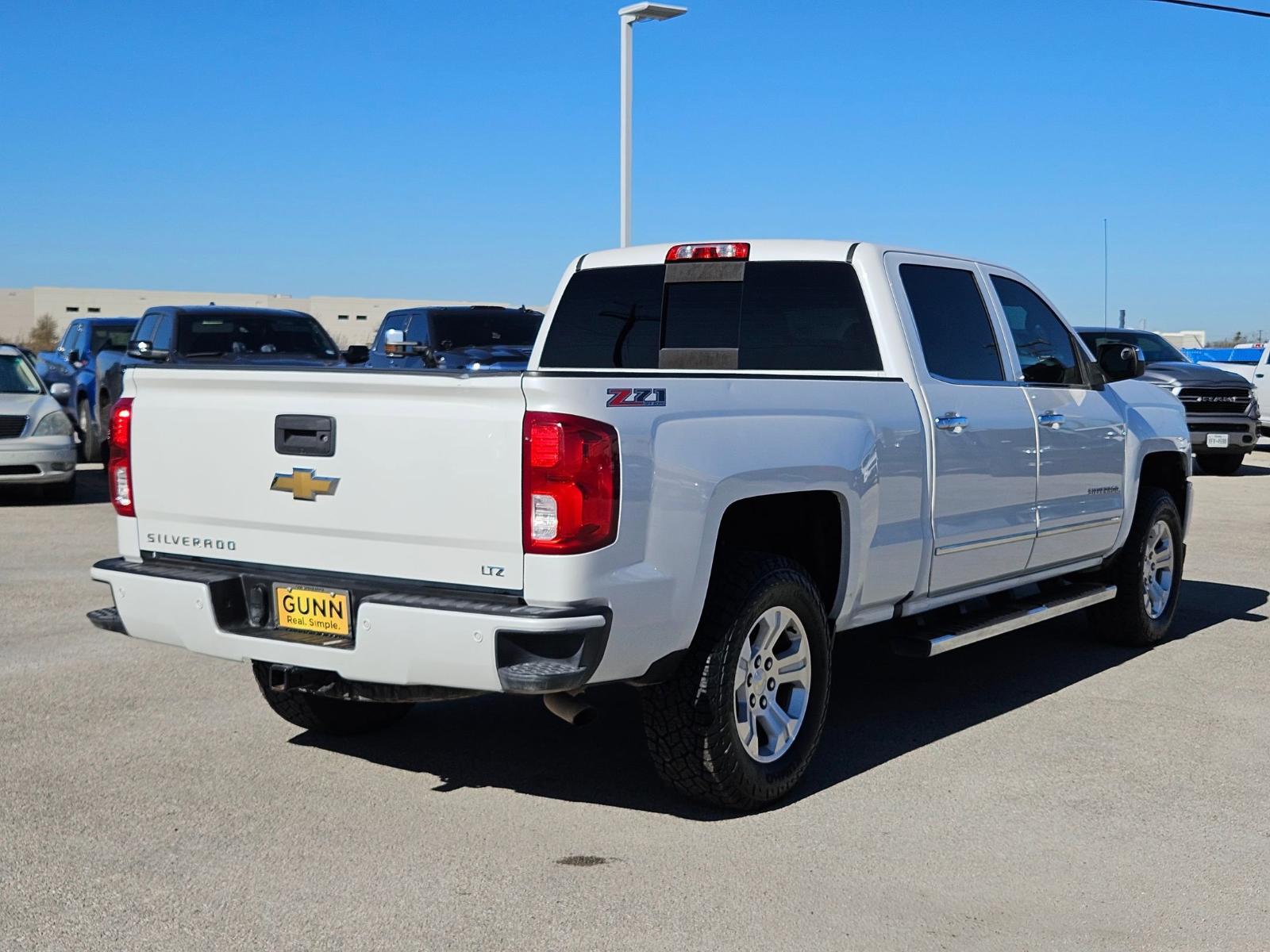 2017 Chevrolet Silverado 1500 Vehicle Photo in Seguin, TX 78155