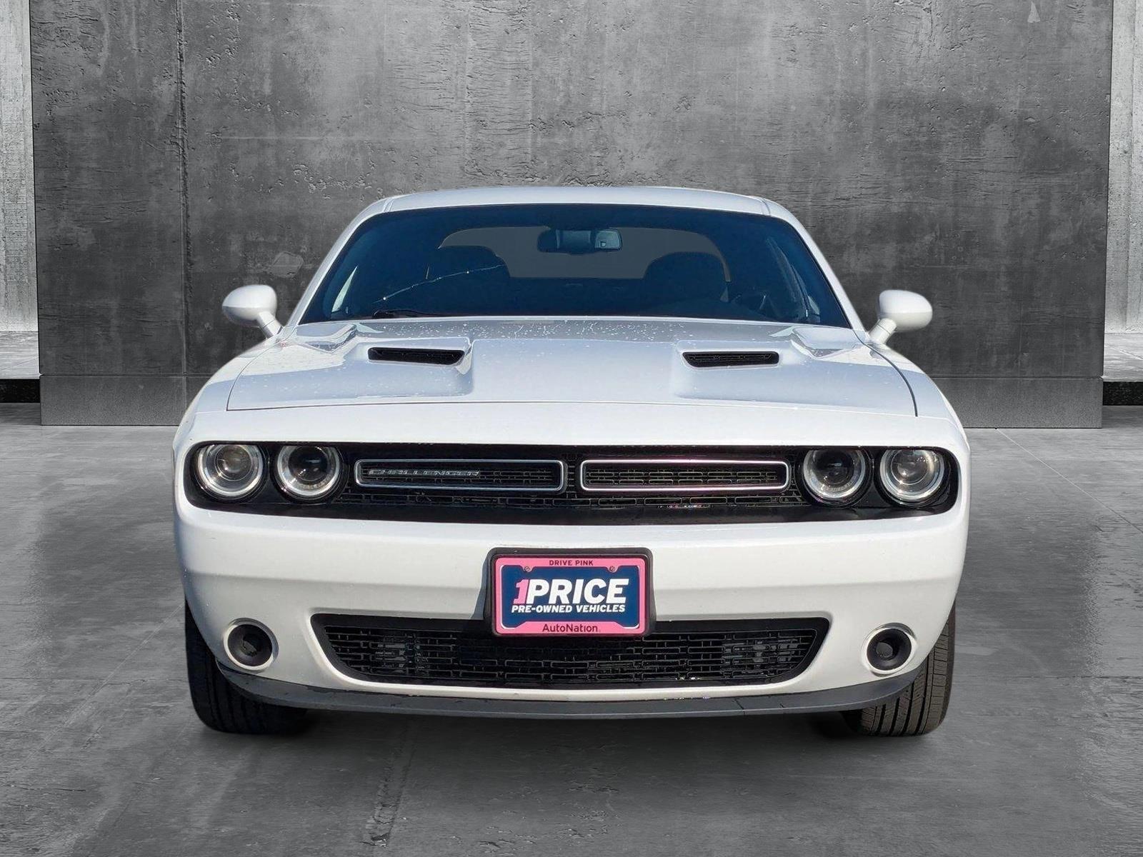 2019 Dodge Challenger Vehicle Photo in VALENCIA, CA 91355-1705