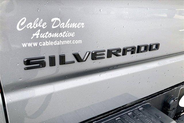 2024 Chevrolet Silverado 1500 Vehicle Photo in KANSAS CITY, MO 64114-4502