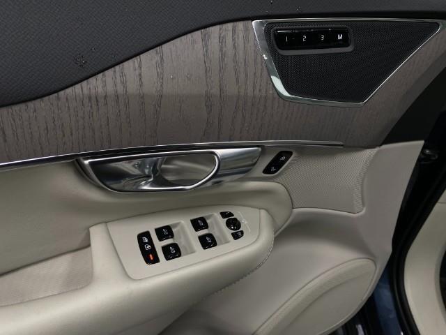2025 Volvo XC90 Vehicle Photo in Appleton, WI 54913