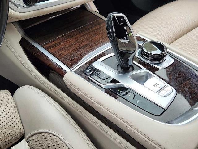 2022 BMW 750i xDrive Vehicle Photo in PLANO, TX 75024