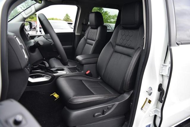 2025 Nissan Frontier Vehicle Photo in Ballwin, MO 63011