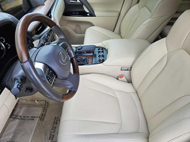 2020 Lexus LX 570 Vehicle Photo in FORT WORTH, TX 76132