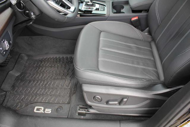 2024 Audi Q5 Vehicle Photo in HOUSTON, TX 77090