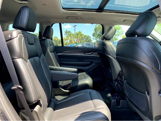 2024 Jeep Grand Cherokee L Vehicle Photo in BEAUFORT, SC 29906-4218