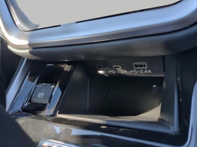 2025 Subaru Outback Vehicle Photo in Green Bay, WI 54304