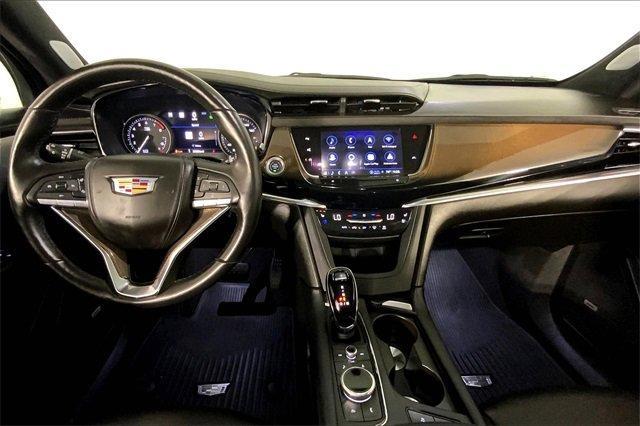 2024 Cadillac XT6 Vehicle Photo in KANSAS CITY, MO 64114-4545