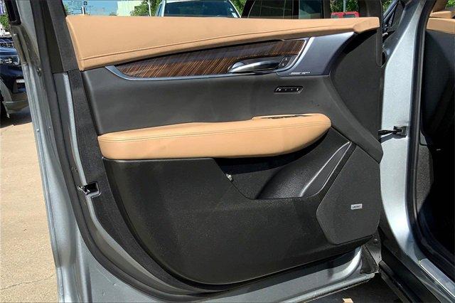 2024 Cadillac XT6 Vehicle Photo in KANSAS CITY, MO 64114-4545