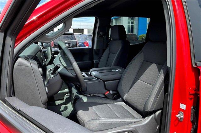 2025 Chevrolet Silverado 1500 Vehicle Photo in KANSAS CITY, MO 64114-4502
