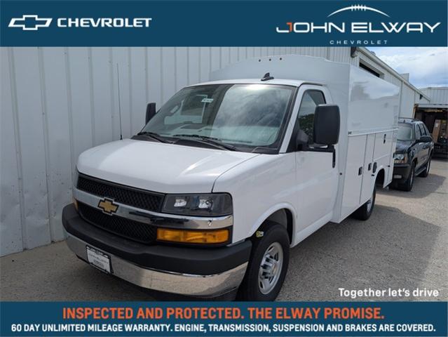 2025 Chevrolet Express Commercial Cutaway Vehicle Photo in ENGLEWOOD, CO 80113-6708