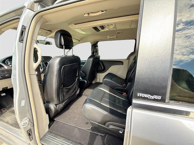 2013 Chrysler Town & Country Vehicle Photo in EVERETT, WA 98203-5662