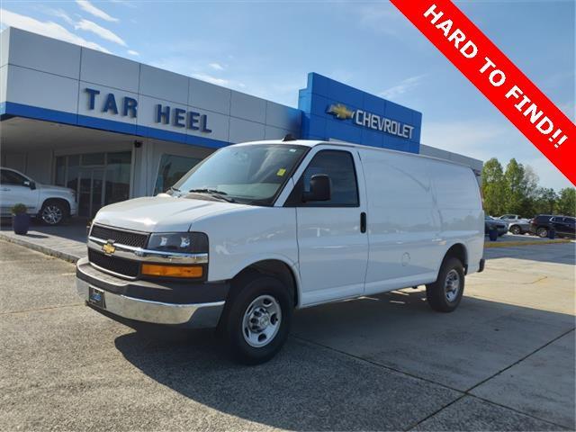 2022 Chevrolet Express Cargo 2500 Vehicle Photo in ROXBORO, NC 27573-6143