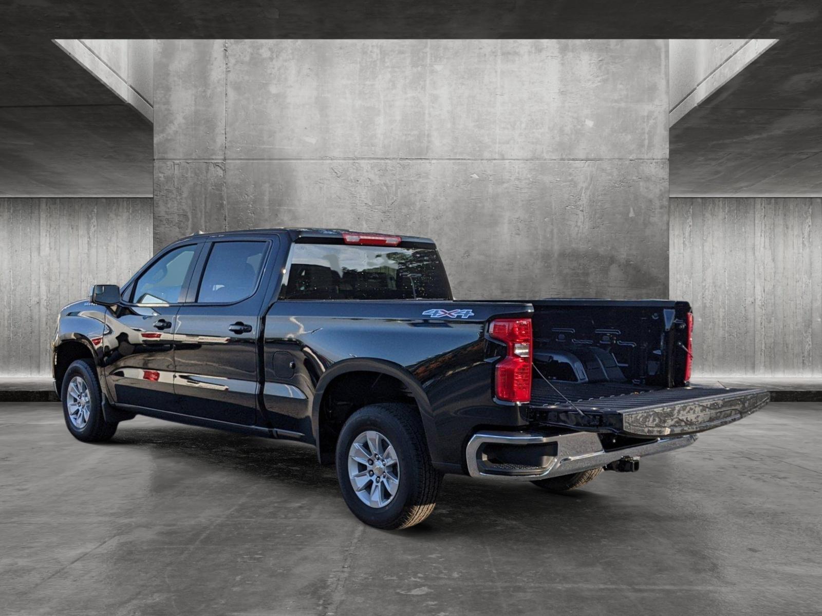 2024 Chevrolet Silverado 1500 Vehicle Photo in TIMONIUM, MD 21093-2300