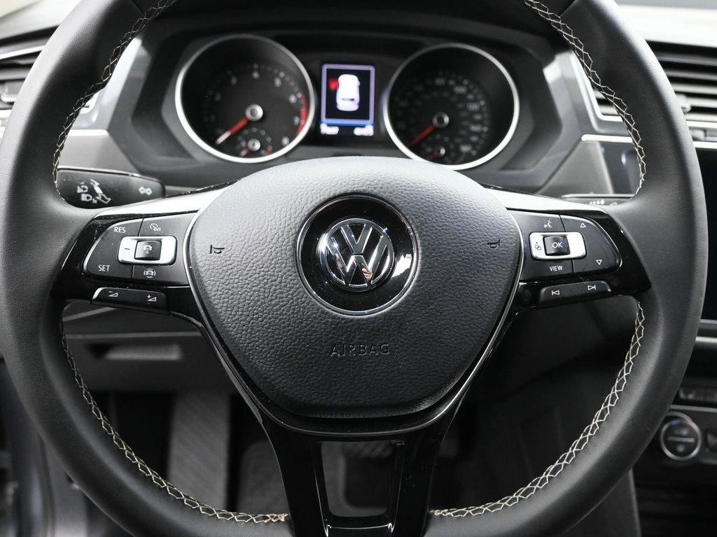 2021 Volkswagen Tiguan Vehicle Photo in Marion, IA 52302
