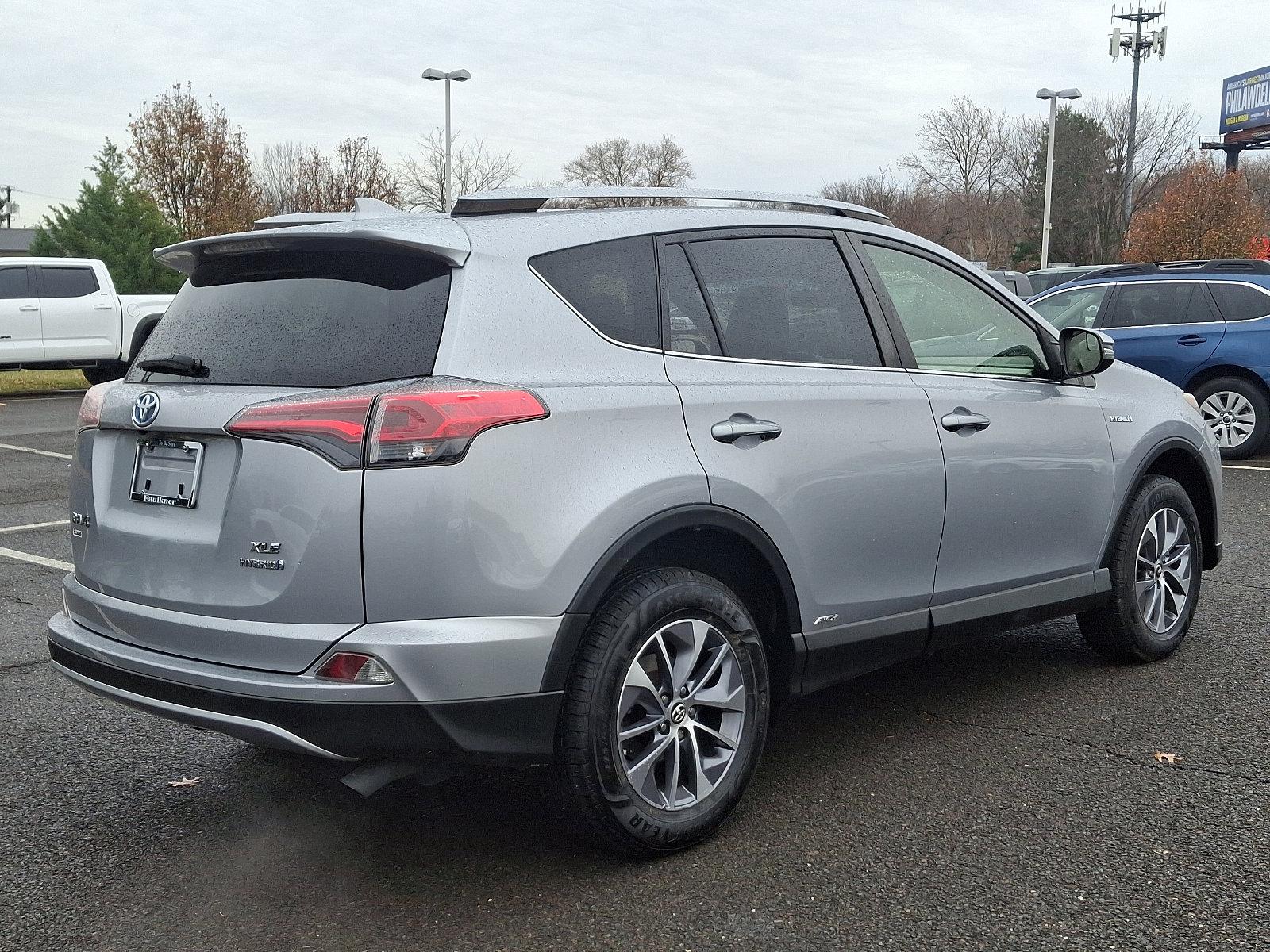 2017 Toyota RAV4 Hybrid Vehicle Photo in Trevose, PA 19053