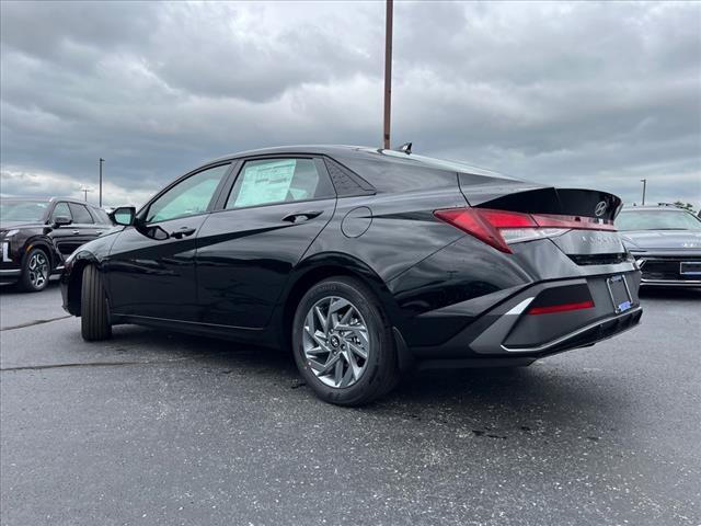 2024 Hyundai ELANTRA Vehicle Photo in Shiloh, IL 62269