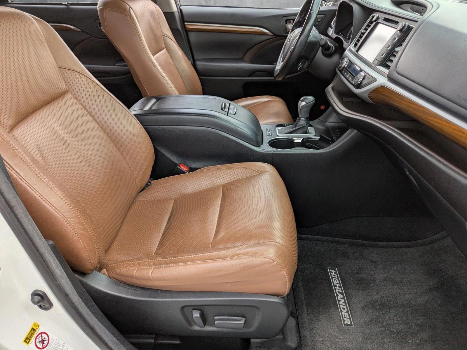 2018 Toyota Highlander Vehicle Photo in Ft. Myers, FL 33907