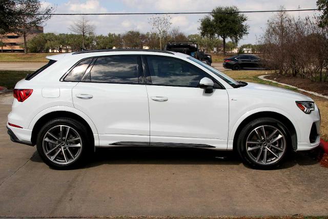 2024 Audi Q3 Vehicle Photo in SUGAR LAND, TX 77478