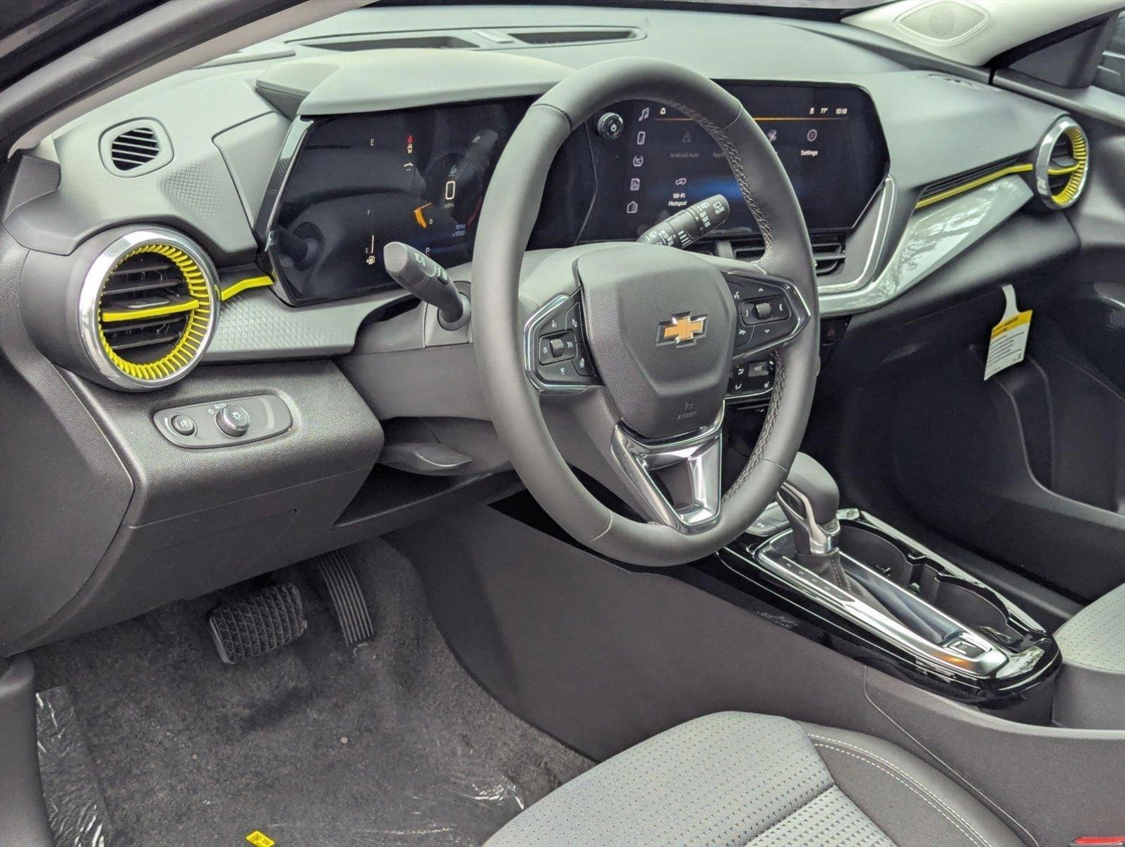 2025 Chevrolet Trax Vehicle Photo in GREENACRES, FL 33463-3207