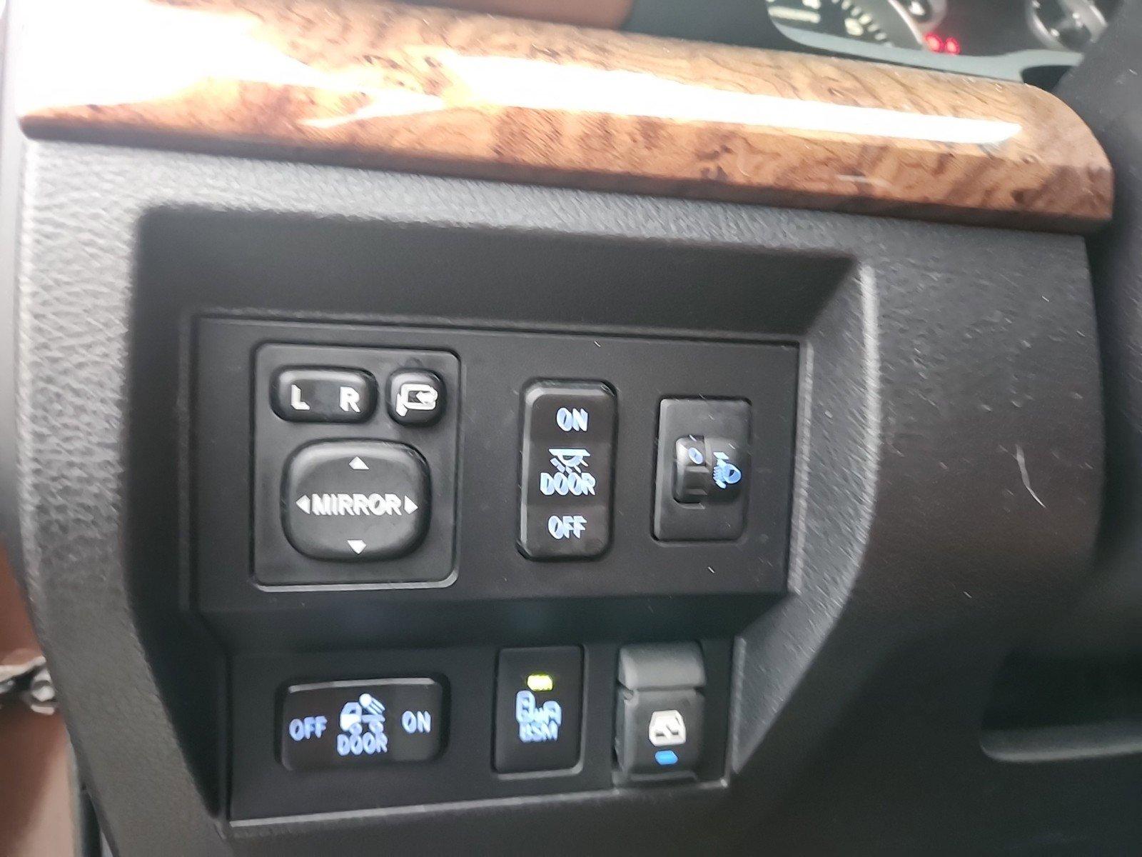 2016 Toyota Tundra 4WD Truck Vehicle Photo in Mechanicsburg, PA 17050