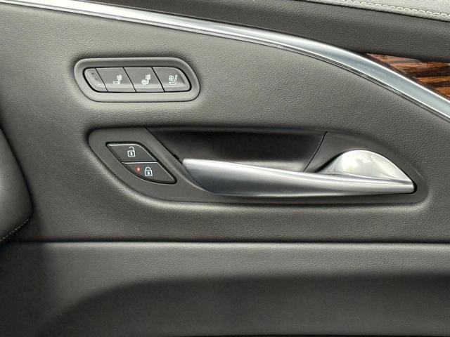 2021 Cadillac Escalade Vehicle Photo in COLUMBIA, MO 65203-3903