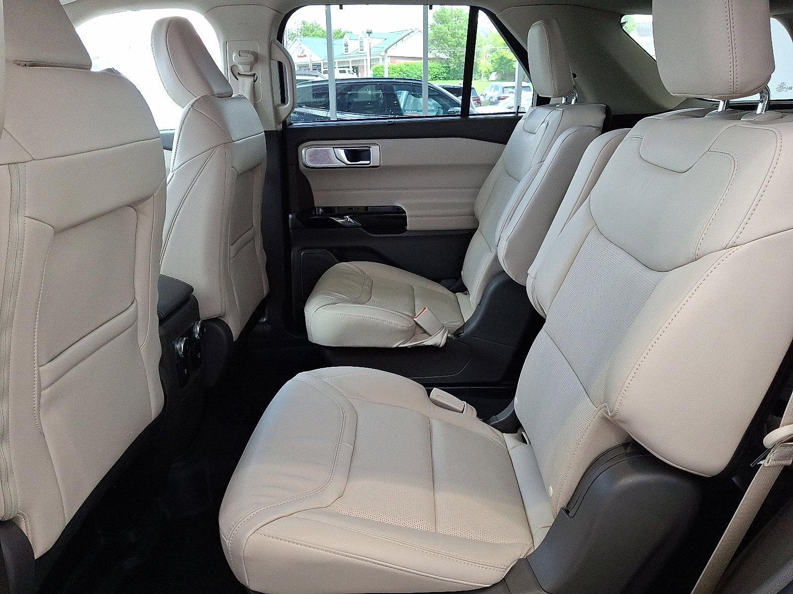 2023 Ford Explorer Vehicle Photo in Lancaster, PA 17601