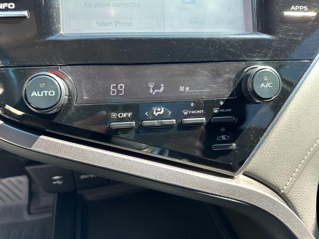 2018 Toyota Camry Vehicle Photo in MANITOWOC, WI 54220-5838