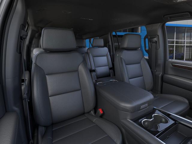 2025 Chevrolet Suburban Vehicle Photo in Roslyn, NY 11576