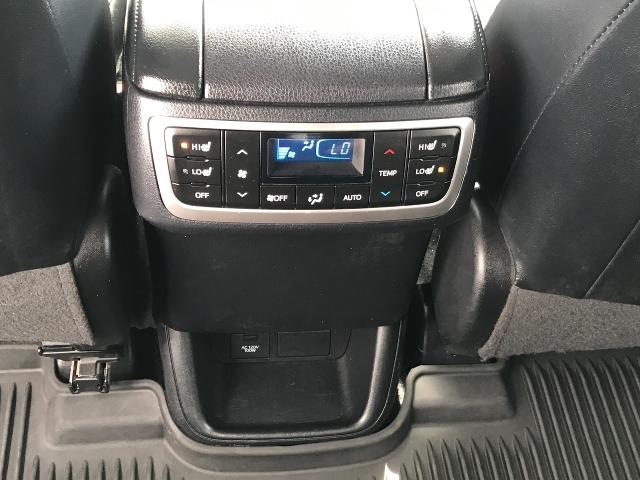 2018 Toyota Highlander Vehicle Photo in GREEN BAY, WI 54303-3330