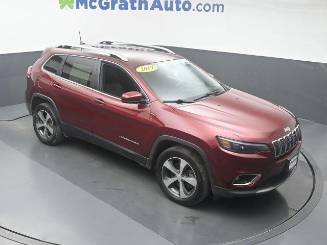2019 Jeep Cherokee Vehicle Photo in Cedar Rapids, IA 52402