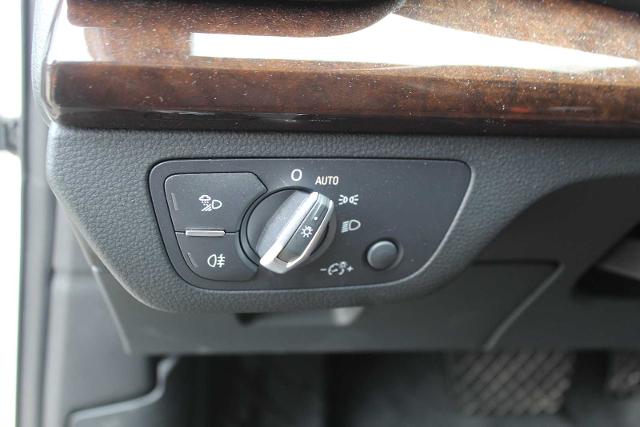 2019 Audi Q5 Vehicle Photo in HOUSTON, TX 77090