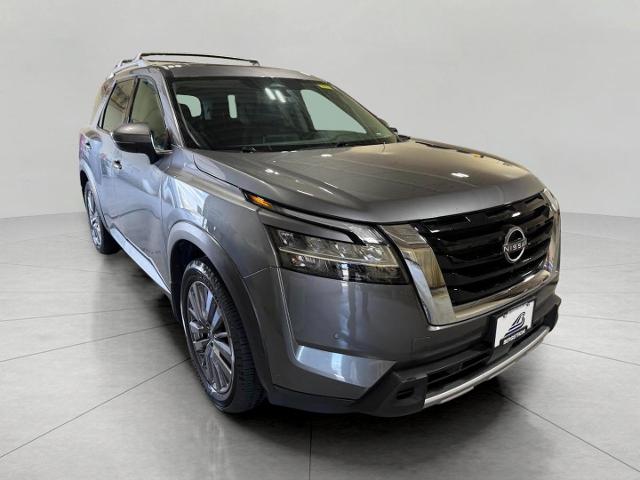 2023 Nissan Pathfinder Vehicle Photo in Kaukauna, WI 54130