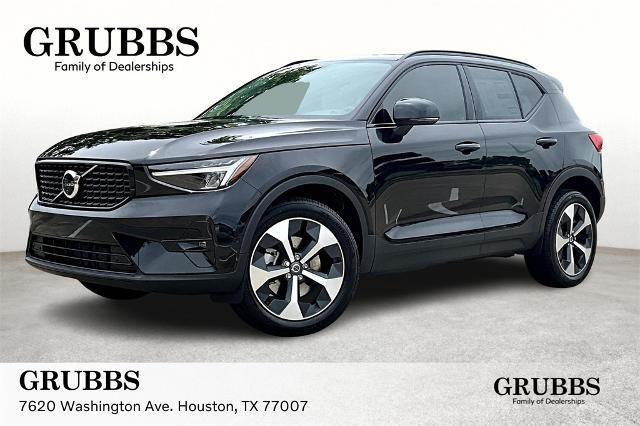 2026 Volvo XC40 Vehicle Photo in Houston, TX 77007