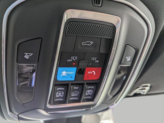 2025 Jeep Wagoneer Vehicle Photo in Oshkosh, WI 54901