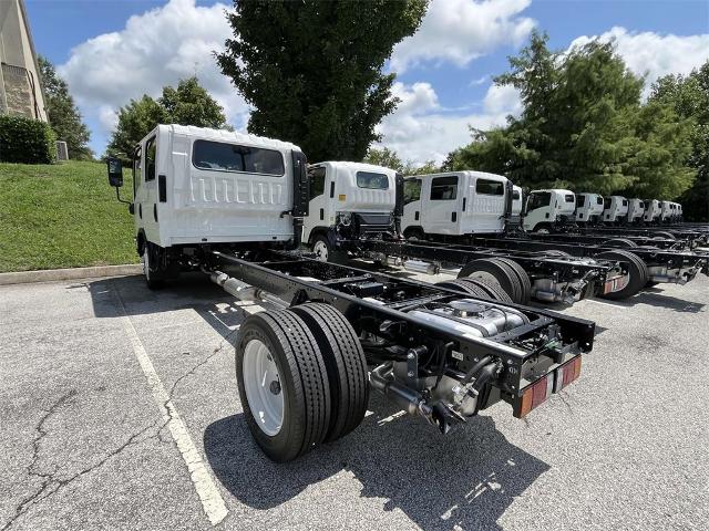 2025 Chevrolet Low Cab Forward 4500 Vehicle Photo in ALCOA, TN 37701-3235