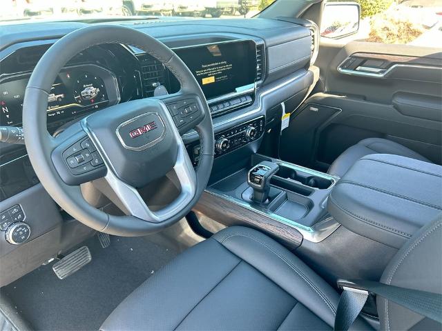 2025 GMC Sierra 1500 Vehicle Photo in GOODYEAR, AZ 85338-1310