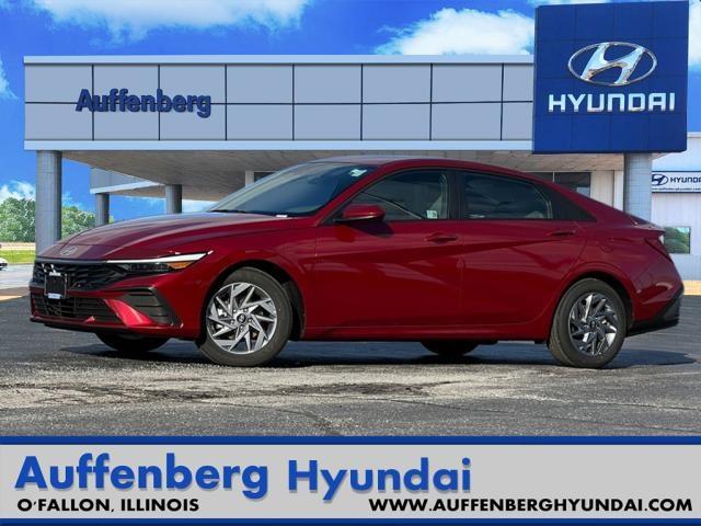 2024 Hyundai ELANTRA Vehicle Photo in O'Fallon, IL 62269