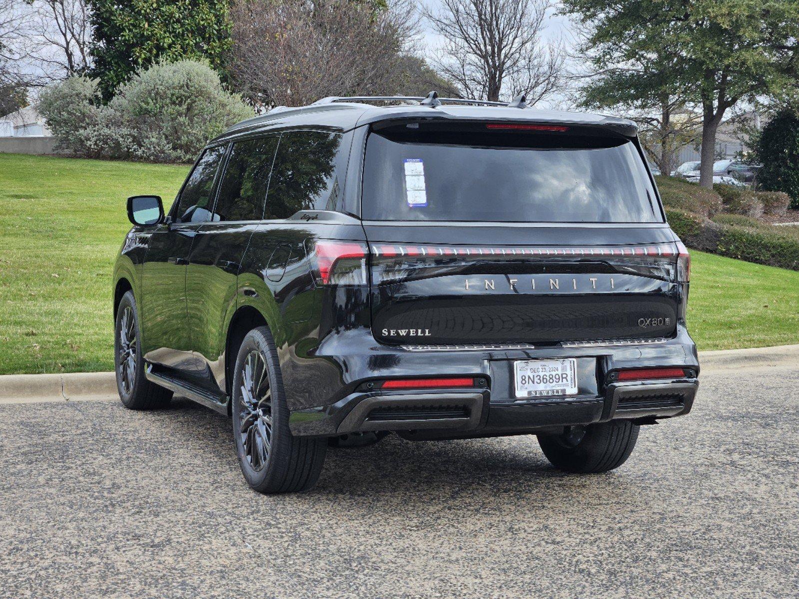 2025 INFINITI QX80 Vehicle Photo in Fort Worth, TX 76132