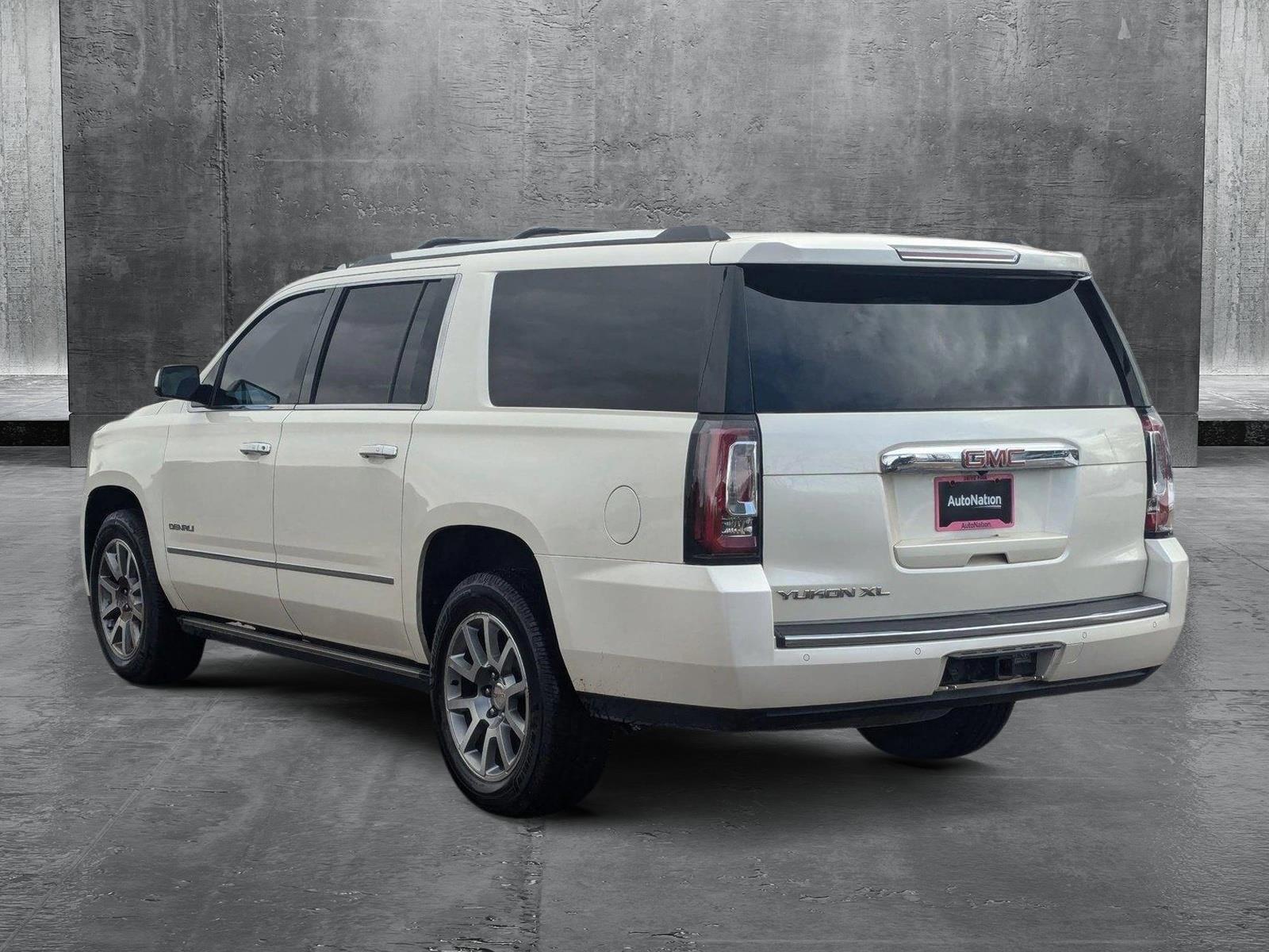 2015 GMC Yukon XL Vehicle Photo in LONE TREE, CO 80124-2750