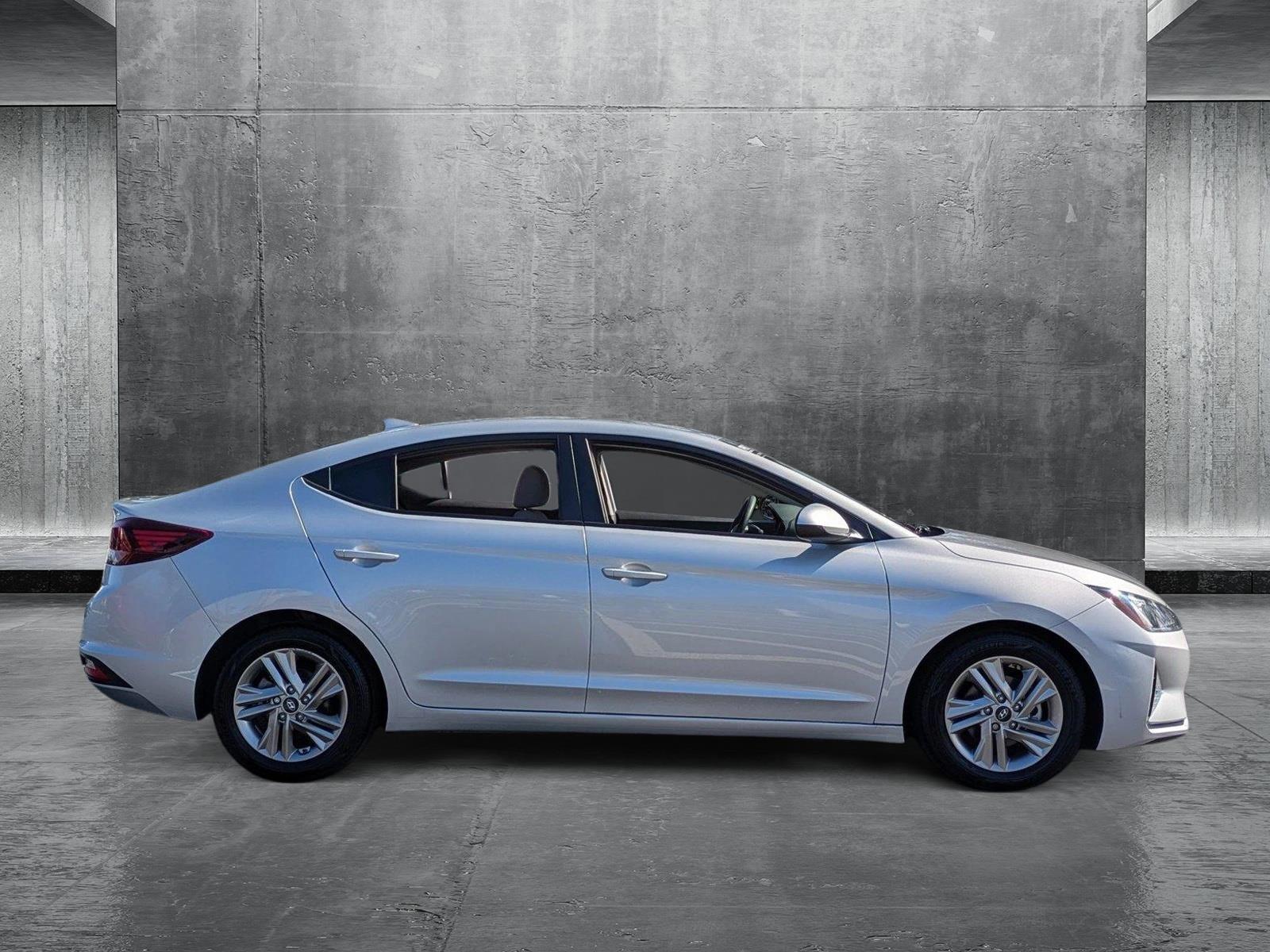 2019 Hyundai ELANTRA Vehicle Photo in Clearwater, FL 33765