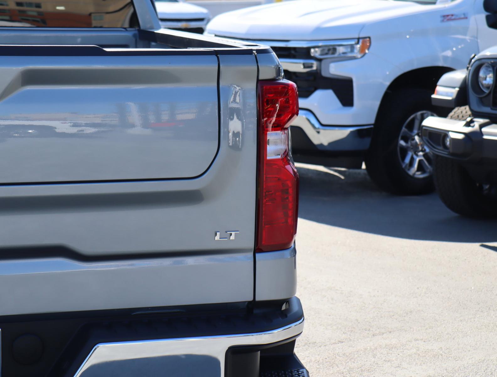 2025 Chevrolet Silverado 1500 Vehicle Photo in LOS ANGELES, CA 90007-3794