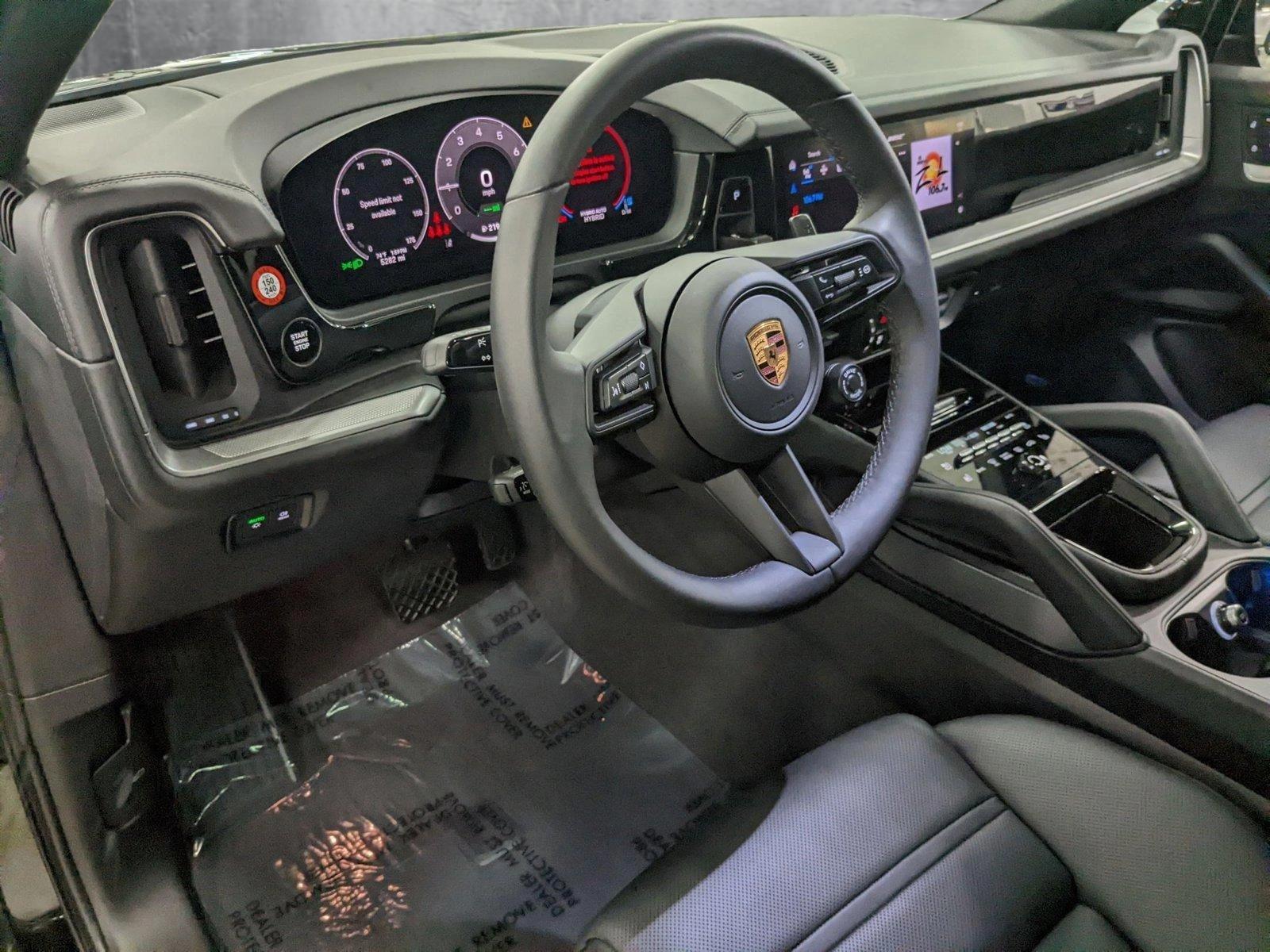 2025 Porsche Cayenne Vehicle Photo in Pompano Beach, FL 33064