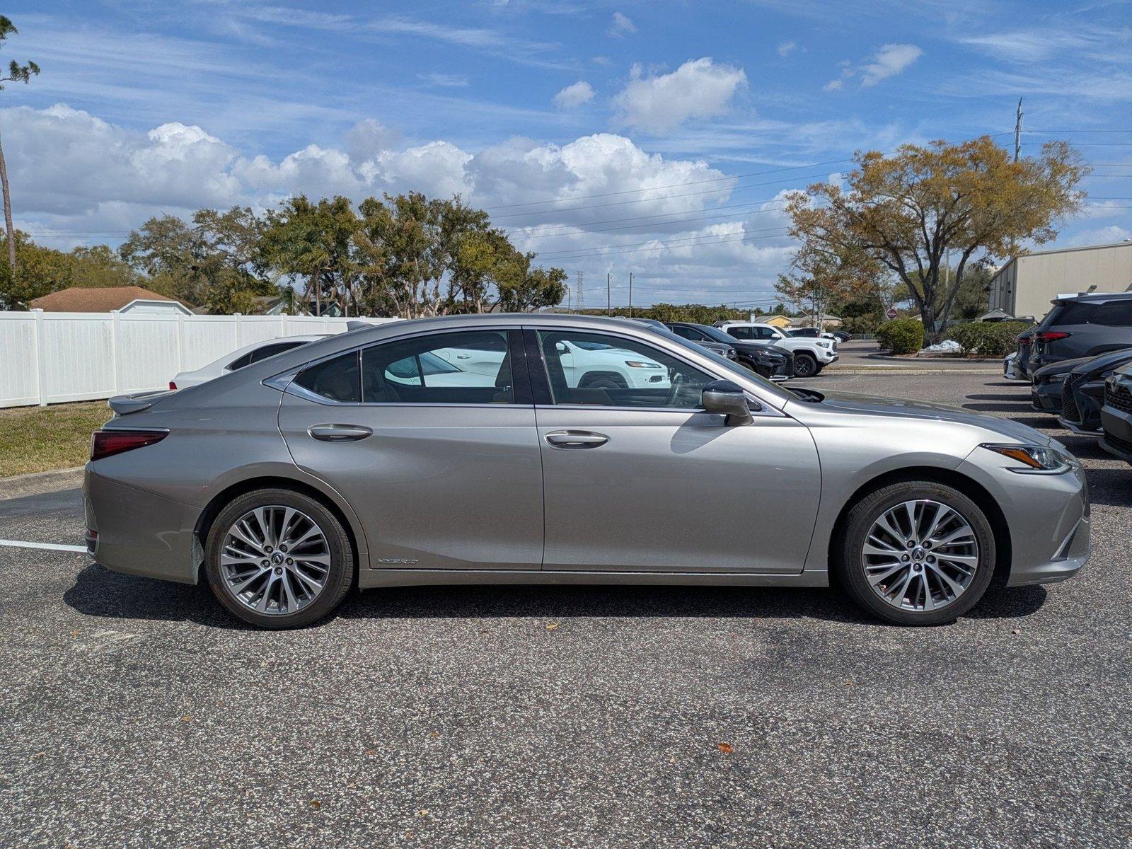 2020 Lexus ES 300h Vehicle Photo in Clearwater, FL 33761