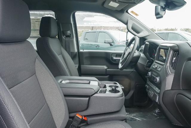 2025 Chevrolet Silverado 2500 HD Vehicle Photo in VENTURA, CA 93003-8585