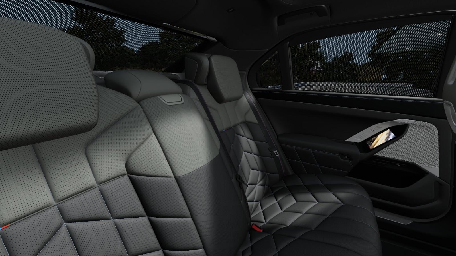 2025 BMW i7 Vehicle Photo in GRAPEVINE, TX 76051