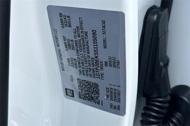 2025 GMC Canyon Vehicle Photo in ELK GROVE, CA 95757-8703