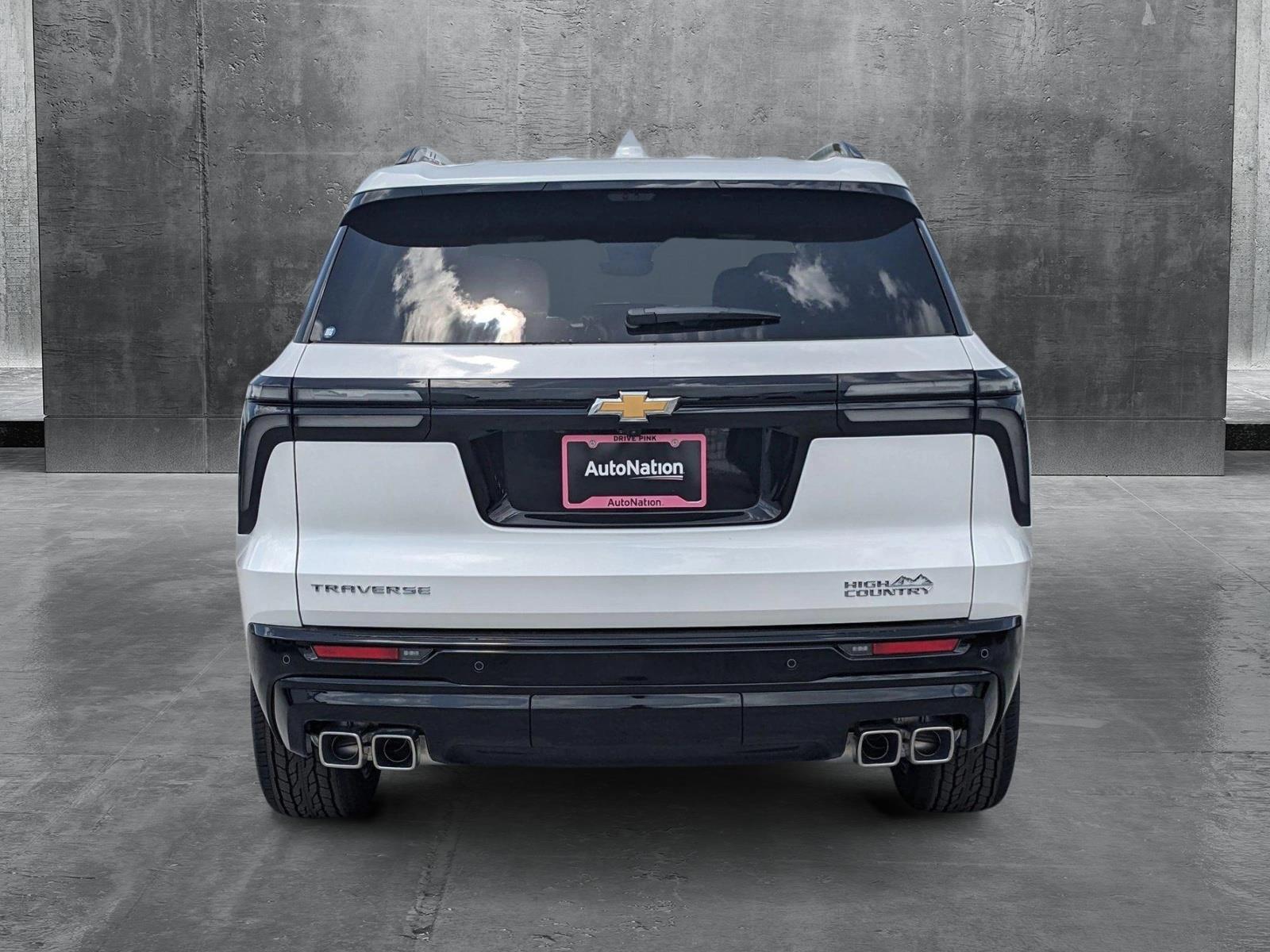 2025 Chevrolet Traverse Vehicle Photo in PEMBROKE PINES, FL 33024-6534