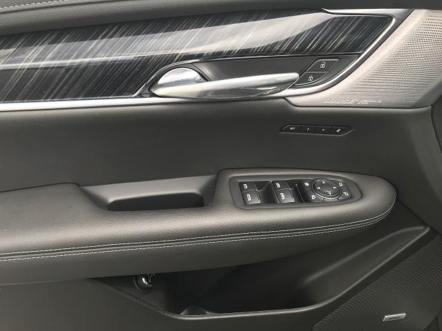 2022 Cadillac XT6 Vehicle Photo in GREEN BAY, WI 54303-3330
